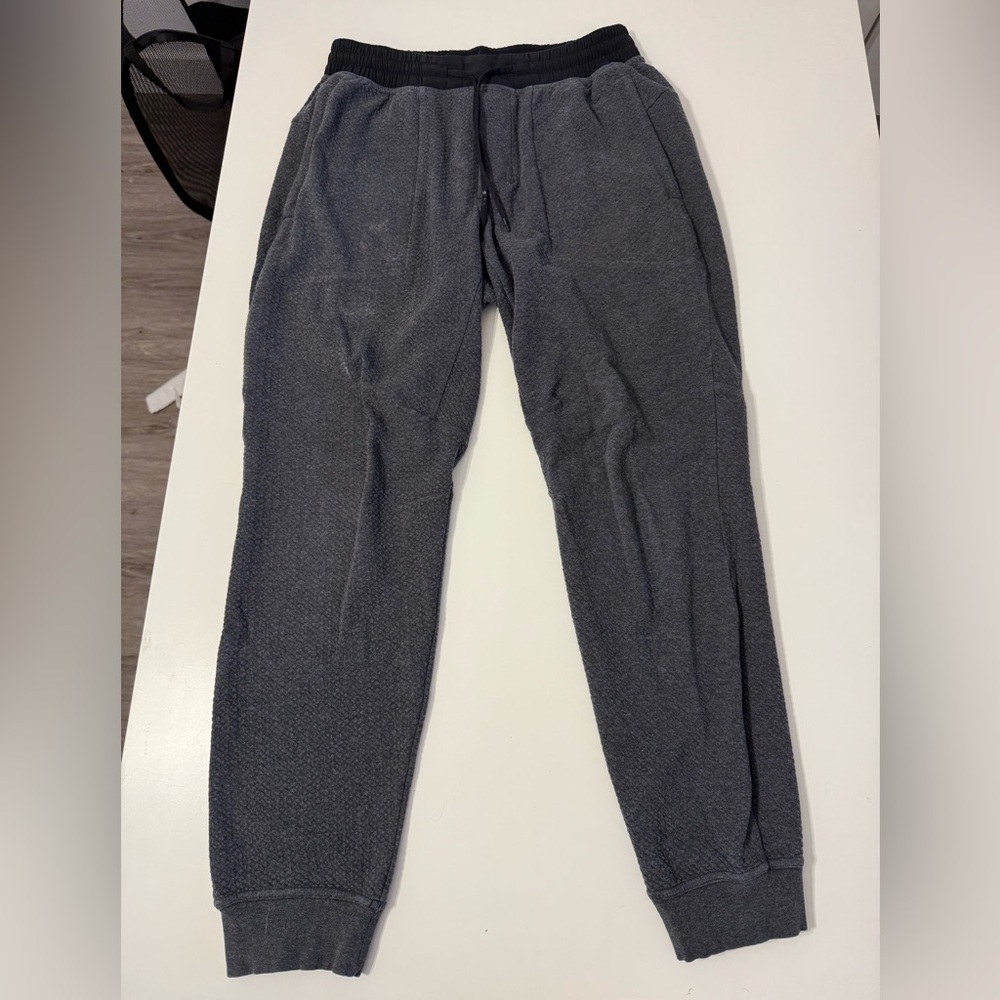 lululemon at ease Joggers charcoal M